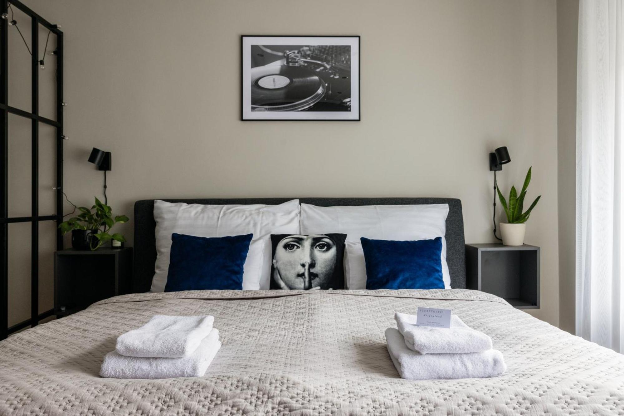 Oazis Apartman Веспрем Экстерьер фото